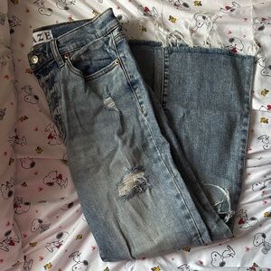 Daze Distressed Ankle Jeans in Blue